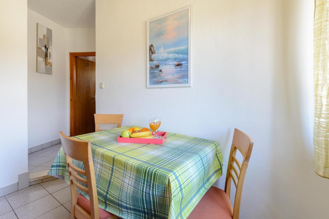 Apartments By The Sea Sumartin, Brac - 2952 Εξωτερικό φωτογραφία
