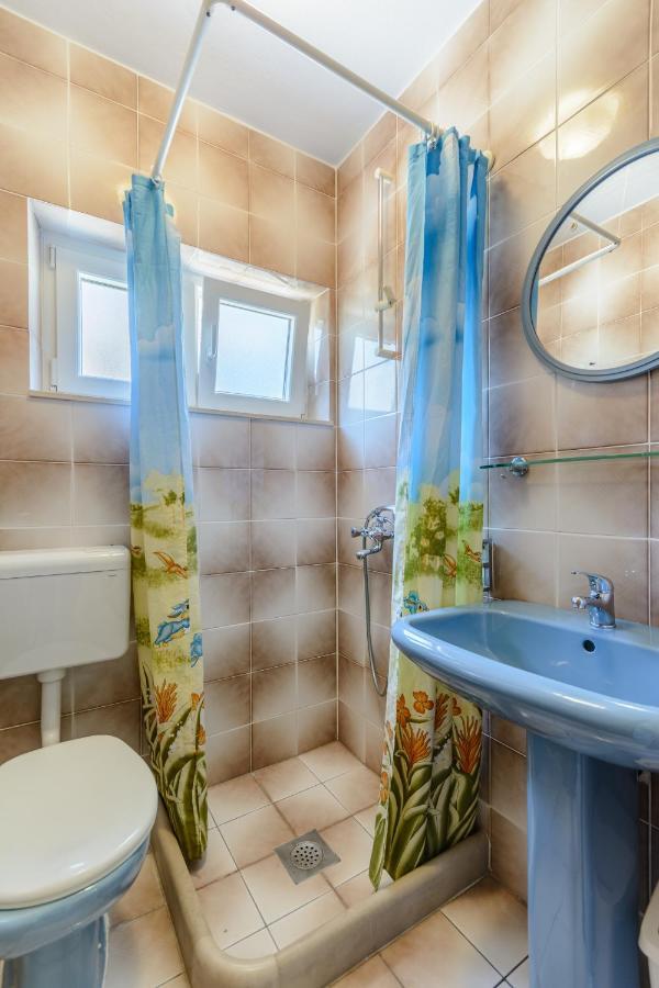 Apartments By The Sea Sumartin, Brac - 2952 Εξωτερικό φωτογραφία